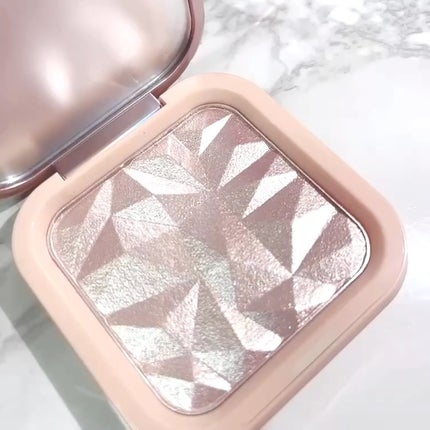 know you letten ダイヤモンド ハイライトパウダー/ELLESY/パウダーハイライトを使ったクチコミ(4枚目)