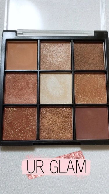 UR GLAM　BLOOMING EYE COLOR PALETTE/U R GLAM/パウダーアイシャドウを使ったクチコミ（1枚目）