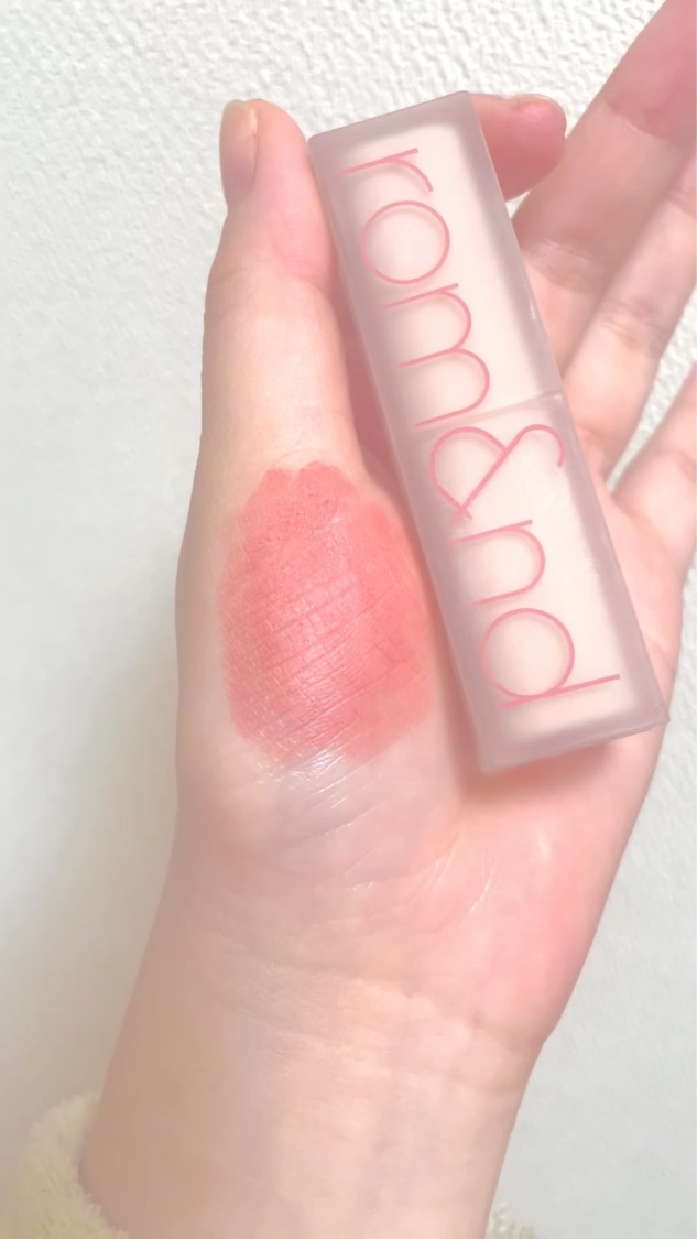 ゼロマットリップスティック/rom&nd/口紅の動画クチコミ5つ目