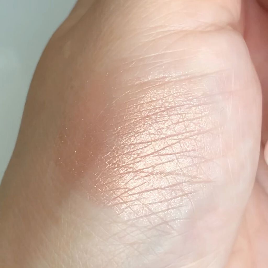 サテン クラッシュ/YVES SAINT LAURENT BEAUTE/単色アイシャドウの動画クチコミ4つ目