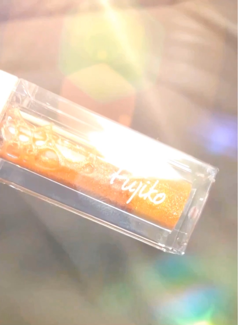 シェイクシャドウSV 101 ときめきグリッターロゼ/Fujiko/リキッドアイシャドウを使ったクチコミ（1枚目）