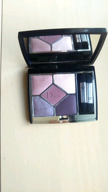 Dior 【旧】サンク クルール クチュールのクチコミ「本日ご紹介する商品は…Diorサンク クルール クチュールアイシャドウ769
        .....」（3枚目）