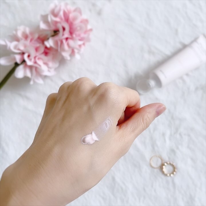 フレッシュヴィーガントーンアップサンクリーム/HYGGEE/日焼け止めクリームを使ったクチコミ（3枚目）