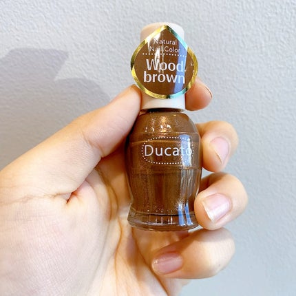 ナチュラルネイルカラーN/デュカート/マニキュアの人気ショート動画