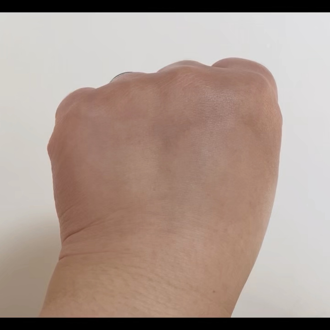 Ongredients オングリディエンツ スキンバリアグローミストのクチコミ「＼純度98%のグルタチオンでツヤ肌に／
徹底レビューします〰︎✍🏻


コーザーの
「化粧水乳.....」（3枚目）