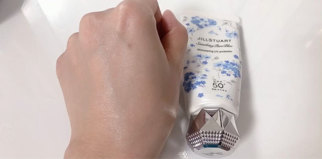 サムシングピュアブルー セント　シマリング UVプロテクター/JILL STUART/日焼け止めジェルの動画クチコミ4つ目