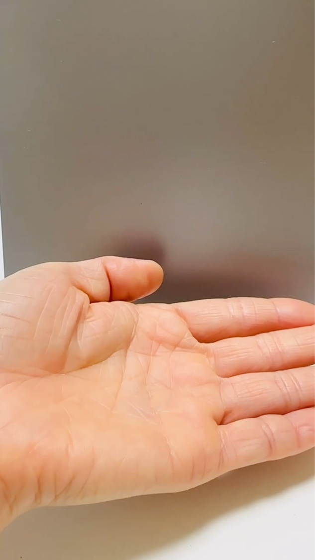 クオリティファースト ダーマレーザー スーパーVC100ローション（しっとり）のクチコミ「【濃厚ビタミンC化粧水】


ダーマレーザーのパックで大バズりしたクオリティファーストから化粧.....」（3枚目）