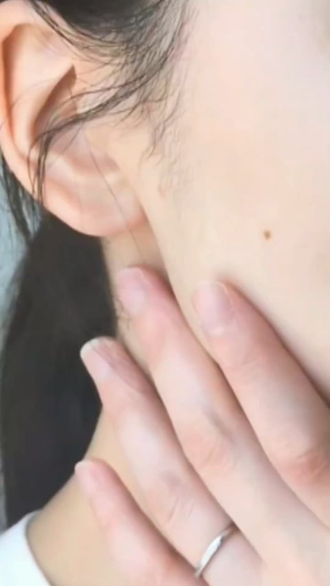 トランシーノ薬用ブライトニングクリアミルク/トランシーノ/乳液の動画クチコミ4つ目