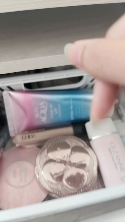 グラスティングカラーグロス/rom&nd/リップグロスの人気ショート動画