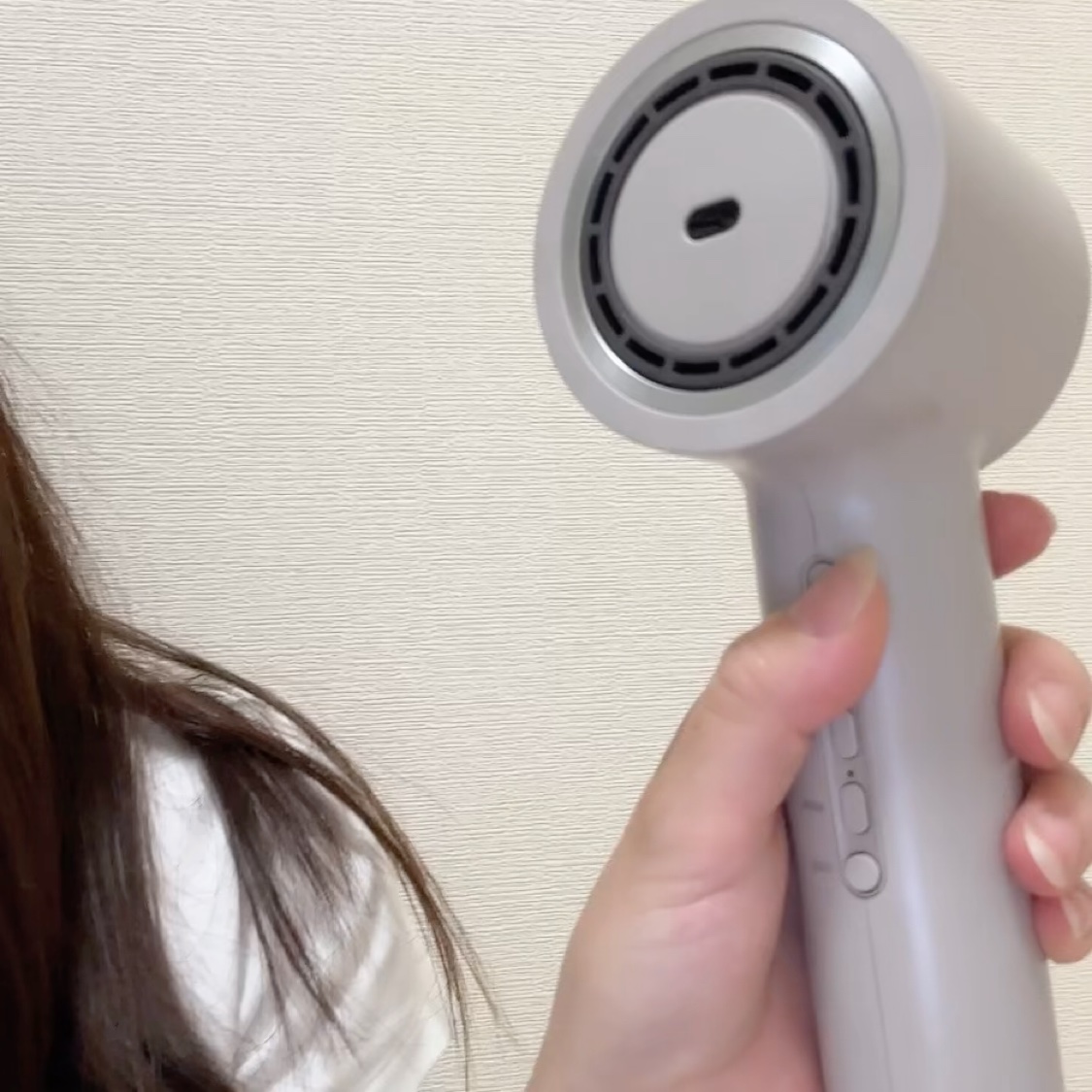 ツヤニュアンスドライヤー/FESTINO/ドライヤーの動画クチコミ4つ目