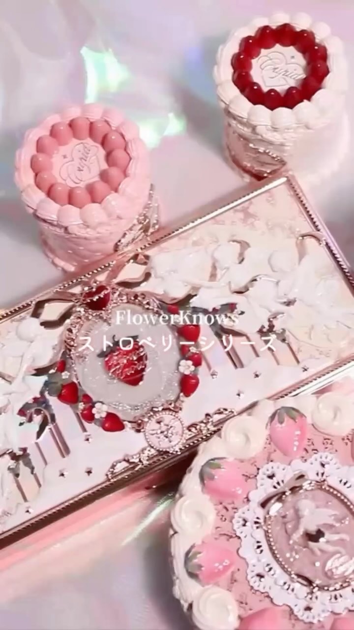 ストロベリーキューピッドコレクション プレストパウダー/FlowerKnows/プレストパウダーの動画クチコミ4つ目