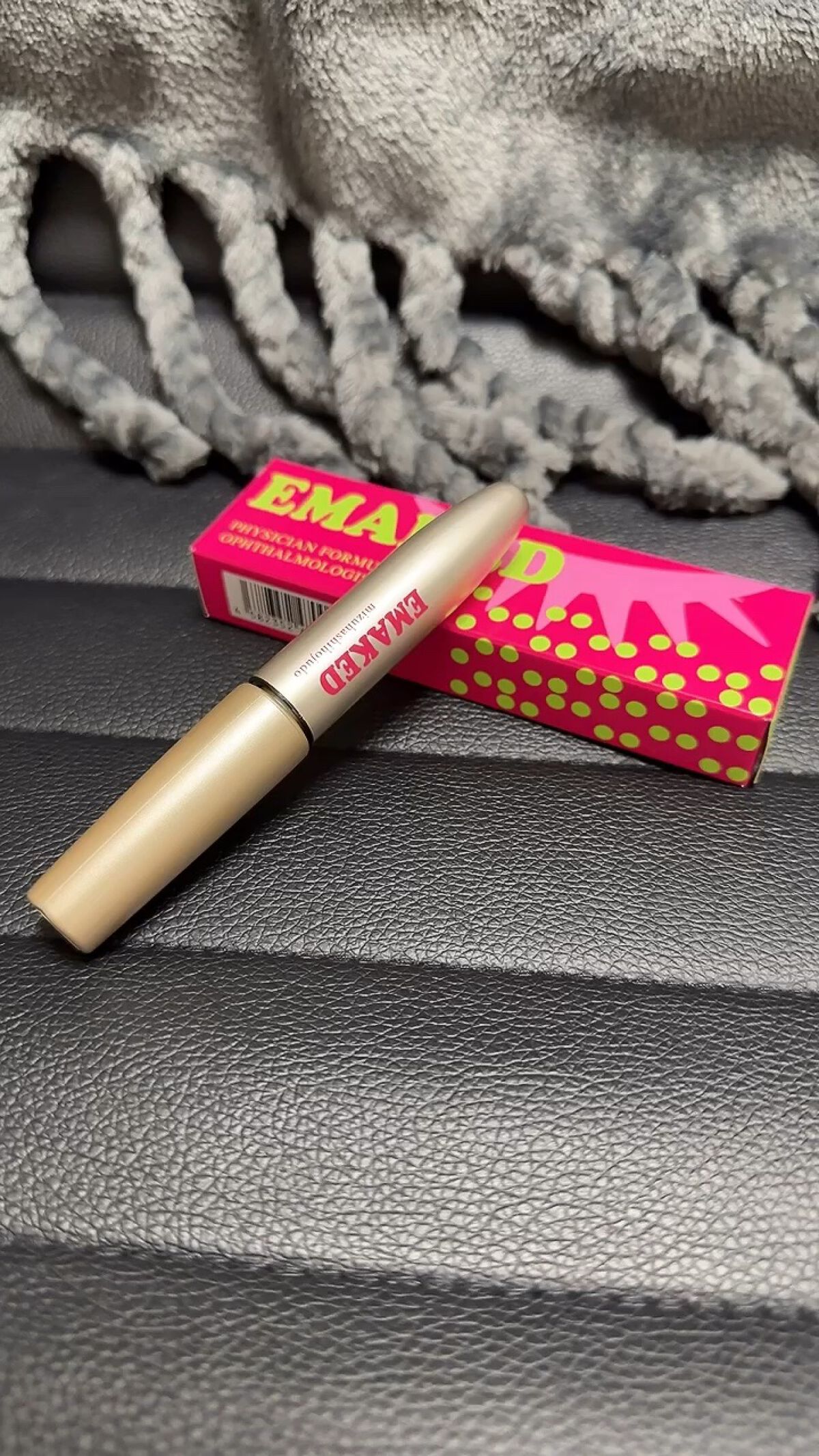 水橋保寿堂製薬　EMAKED

リピ買いです👏

前に購入したものがボロボロになるまで使って、流石に新しいものを‼︎

と思ってやっぱりEMAKEDに✨✨

これ本当に伸びるし、濃くなる！

やっぱり生え変わりだったり、こすってしまったり