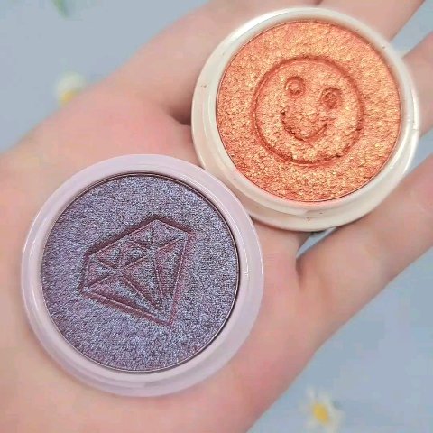 Rainbow Ball Eyeshadow/SHEDELLA/単色アイシャドウを使ったクチコミ（1枚目）
