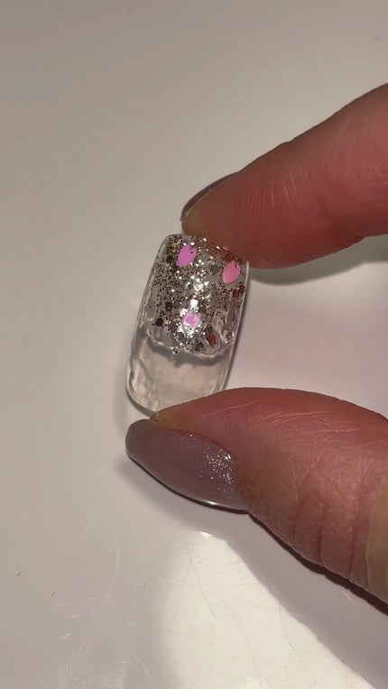 グリッター6個セット/DAISO/ネイルチップ・パーツの人気ショート動画