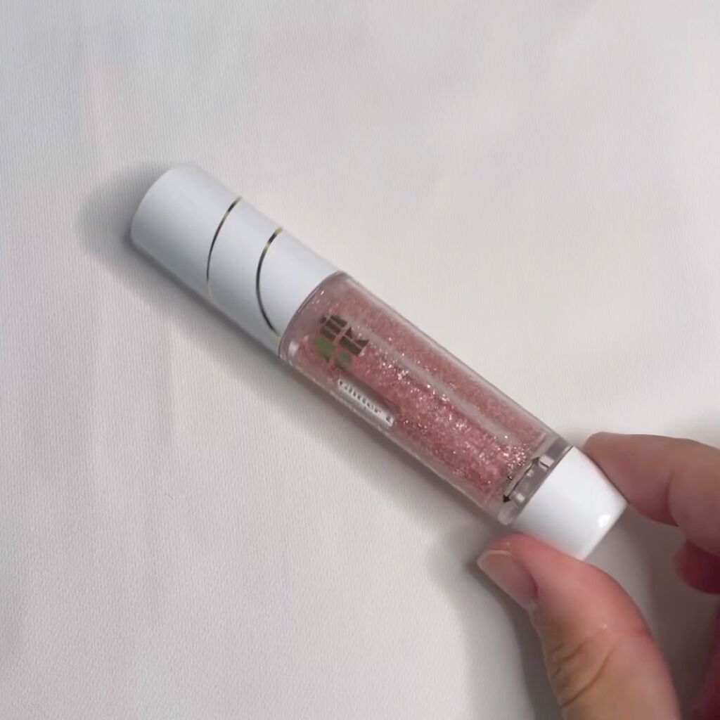 スピングリッターリキッドアイグロー/AMIOK/グリッターを使ったクチコミ（2枚目）