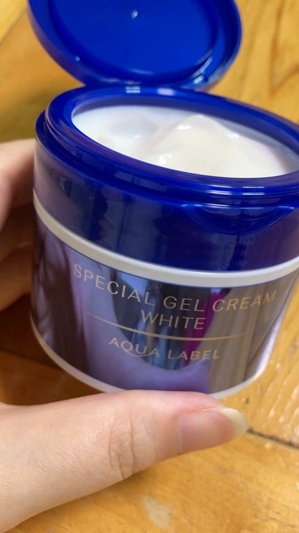 スペシャルジェルクリームA (ホワイト)(医薬部外品)/アクアレーベル/オールインワン化粧品の人気ショート動画