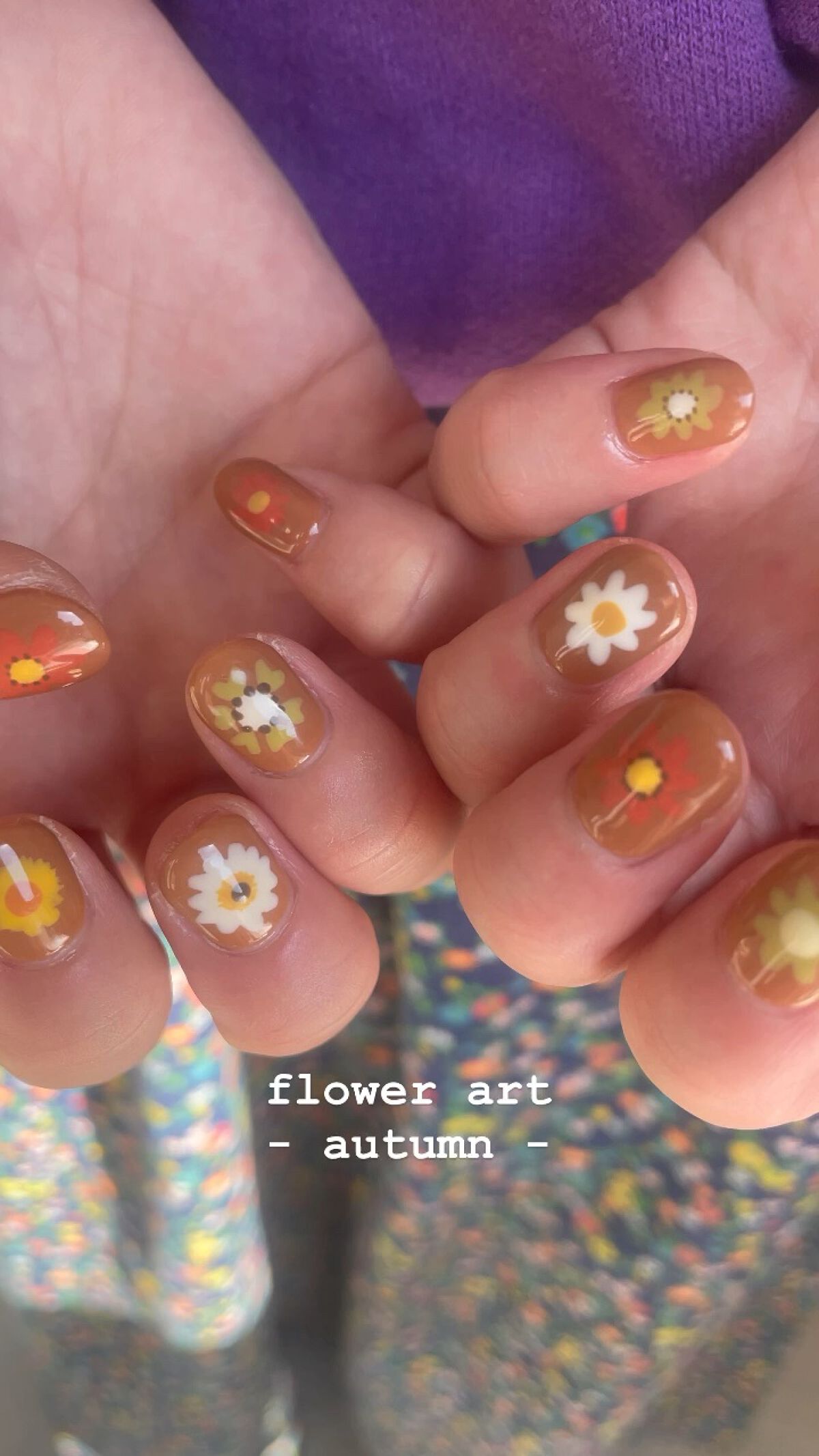 #ジェルネイル,#セルフネイル,#ニュアンスネイル,#お花ネイル,#ブラウンネイル,#秋ネイルのネイルデザイン