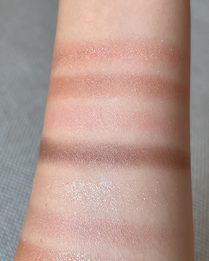 トーン ペタル フロート アイパレット/to/one/アイシャドウパレットの動画クチコミ5つ目