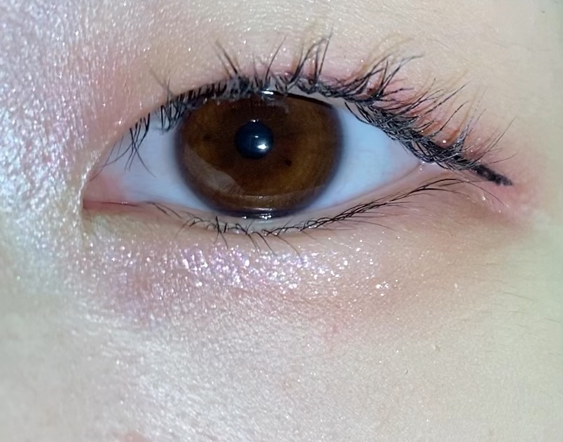 アンドバイロムアンド　グラッシーアイグリッター/&nd by rom&nd/グリッターの人気ショート動画