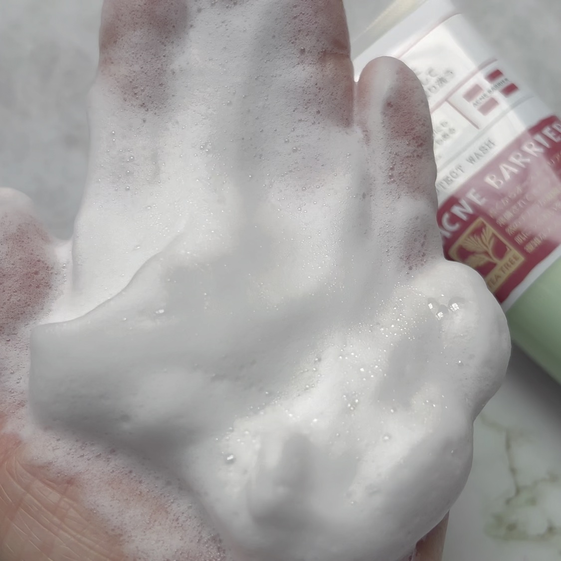 薬用プロテクトウォッシュ/アクネバリア/洗顔フォームの動画クチコミ2つ目