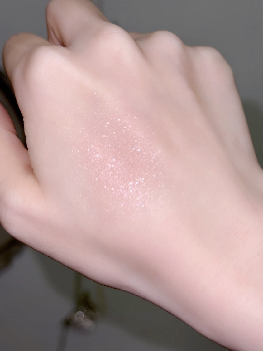 シングルアイシャドウ/hince/単色アイシャドウを使ったクチコミ（2枚目）