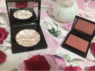 フェイスイルミネーター/ローラ メルシエ/パウダーハイライトを使ったクチコミ（1枚目）