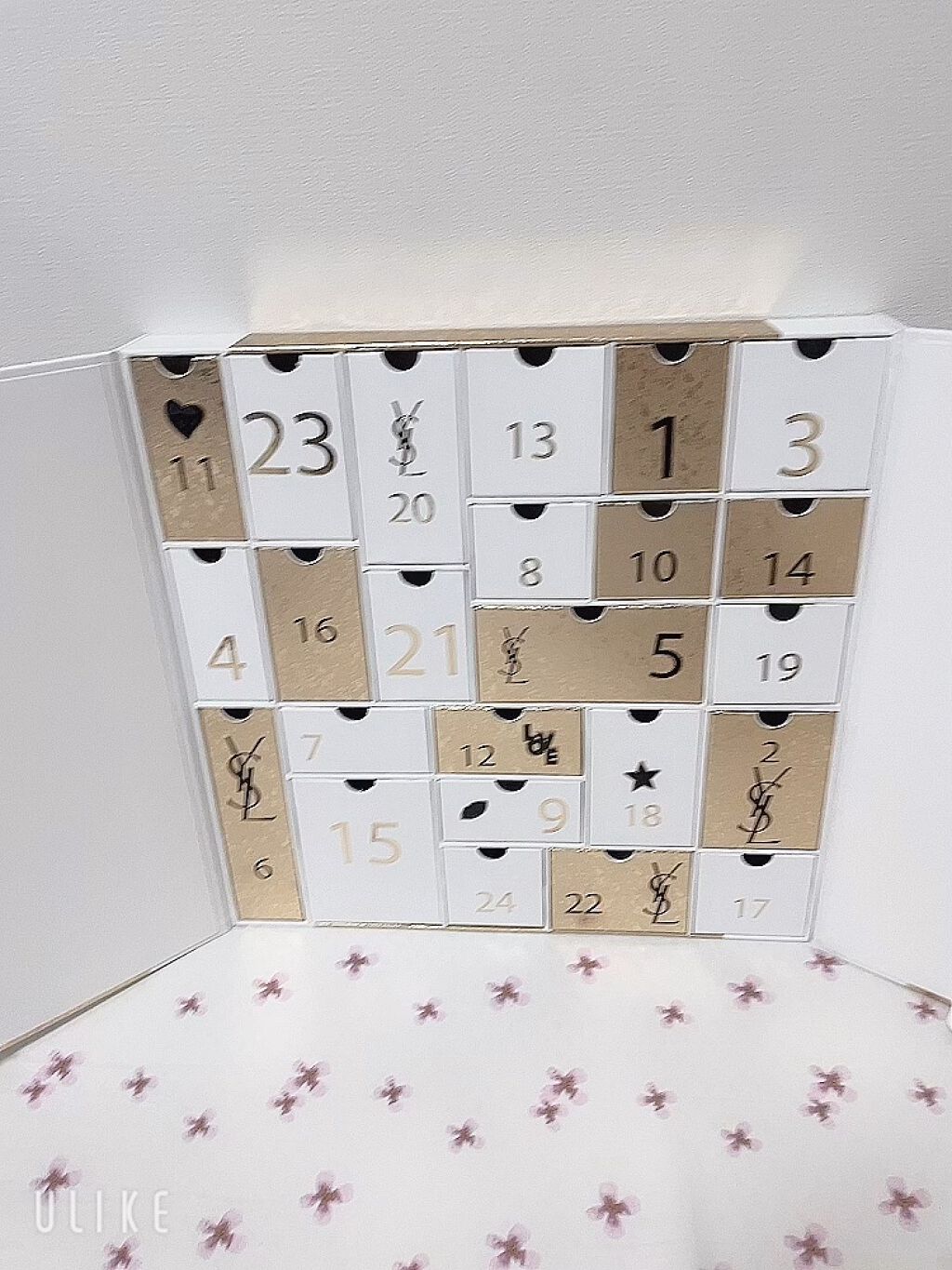 イヴサンローラン ノエルアドベントカレンダー 2019 値下げしました