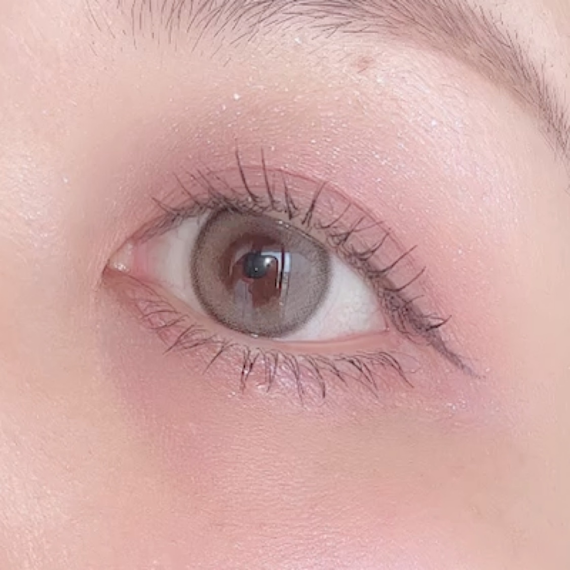 フィー グリッツストーンハイライター/fwee/パウダーハイライトを使ったクチコミ（3枚目）