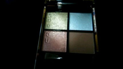 シグニチャー カラー アイズ/SUQQU/アイシャドウパレットの人気ショート動画