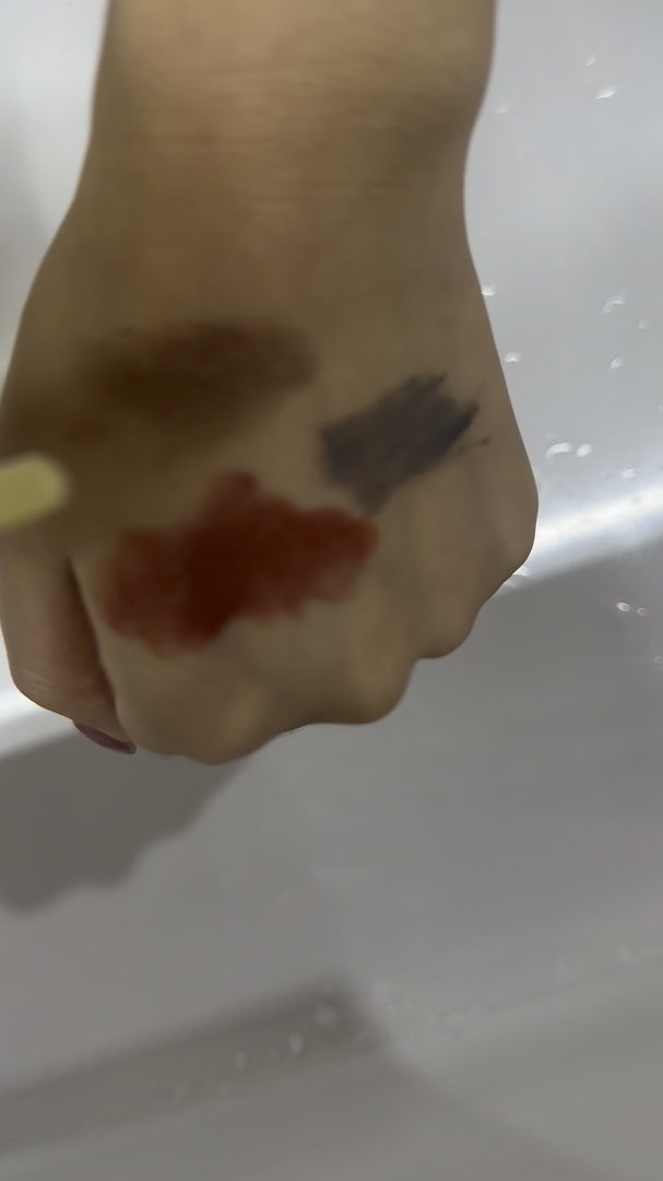 ※乳化なし
Anua
ドクダミ ポアコントロール
クレンジングオイル
VS
①Wonjungyo
    リップステッカー
03 カントリーローズ

②エテュセ アイエディション
    マスカラベース LE 06

③play on ma