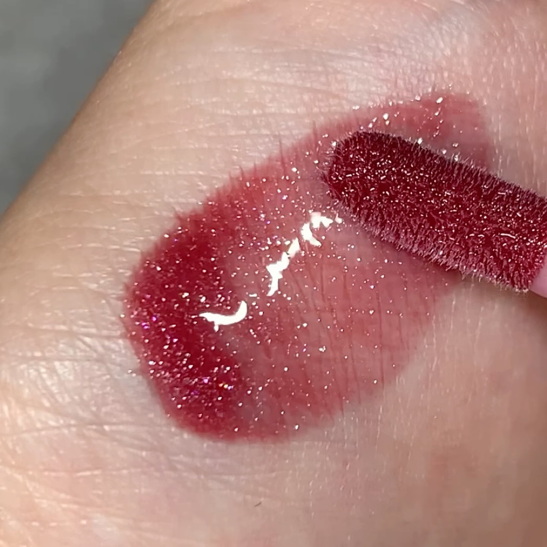 グラマラスリッププランパー/MilleFée/リッププランパーの動画クチコミ1つ目