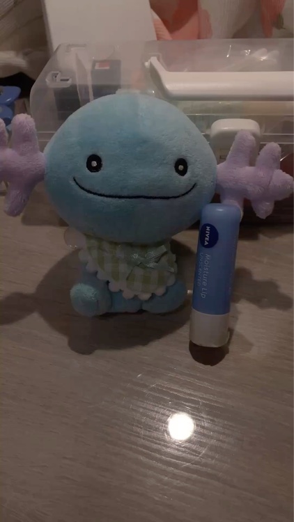 ニベア　
モイスチャーリップ 無香料¥440

普段使ってるリップクリーム✨しっかり潤うのでお気に入り！#リップクリーム 