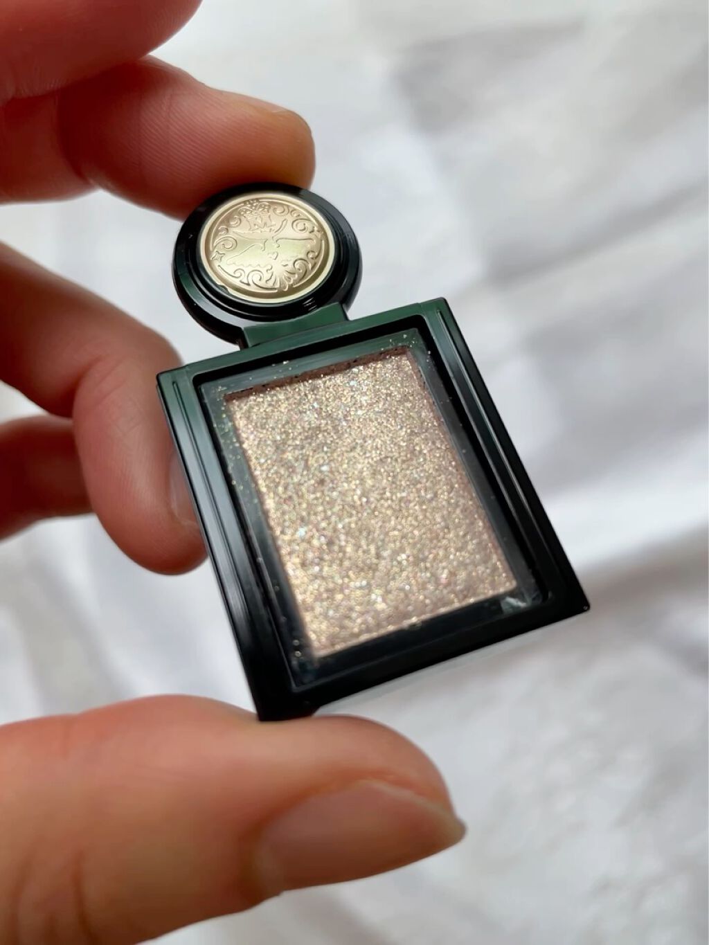 シャドーカスタマイズ (フローティング)/MAJOLICA MAJORCA/単色アイシャドウを使ったクチコミ（3枚目）