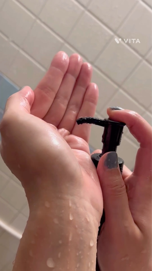 プロヘマチン原液 ヒト幹細胞培養エキス＋/fracora/洗い流すヘアトリートメントの動画クチコミ5つ目