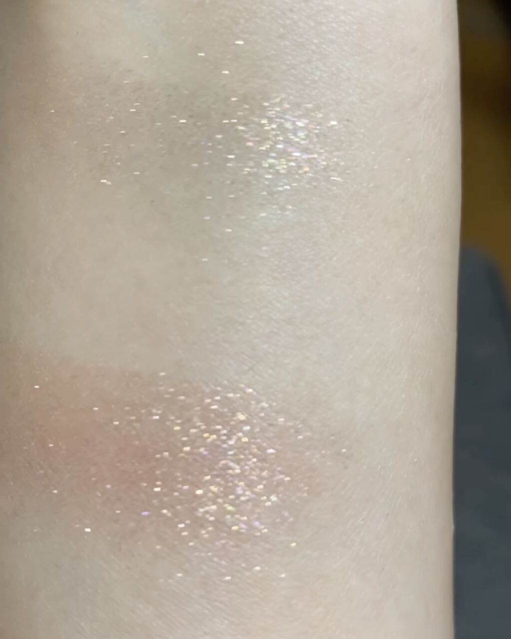 ウィンクティンクシャドウ/b idol/単色アイシャドウを使ったクチコミ（3枚目）