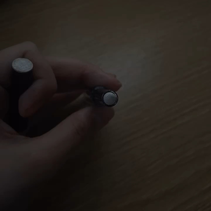 シャイニーアイシャドウ/DAISO/スティックアイシャドウを使ったクチコミ（1枚目）