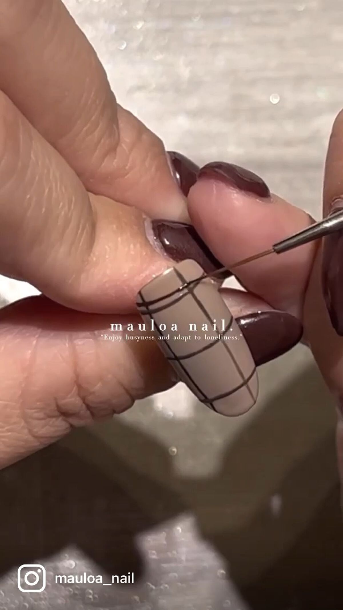 #パールネイル,#ネイル,#ビジューネイル,#アートネイル,#秋ネイル,#ミラーアートネイル,#チェック柄ネイル,#オータムネイル,#ジュエリーネイル,#ミラーネイル,#手書きアートネイル,#マスタードネイル,#ブラウンネイル,#リングネイル,#秋ネイル,#天王寺ネイルのネイルデザイン