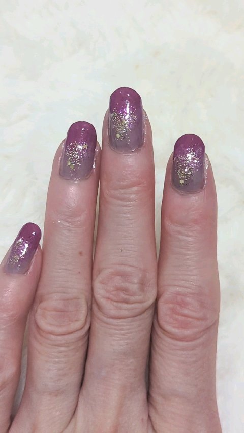 エレガンス ラズル エナメルラッカー 05 Violet fizz/エレガンス ラズル /マニキュアを使ったクチコミ（1枚目）