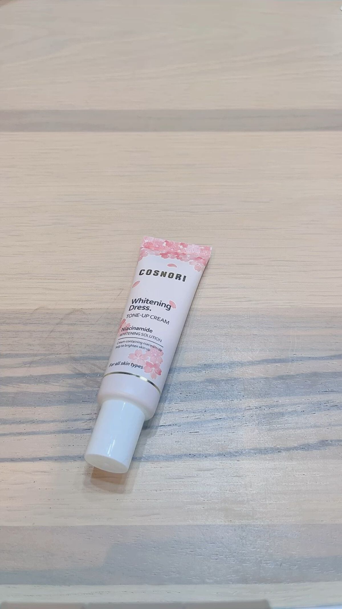 ホワイトニングドレストーンアップクリーム/COSNORI/化粧下地の人気ショート動画