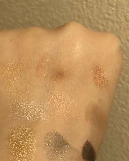 スモール アイシャドウ X 9: ファイティング フォー ザ ビューティー オブ フルイディティ/M・A・C/アイシャドウパレットを使ったクチコミ(2枚目)