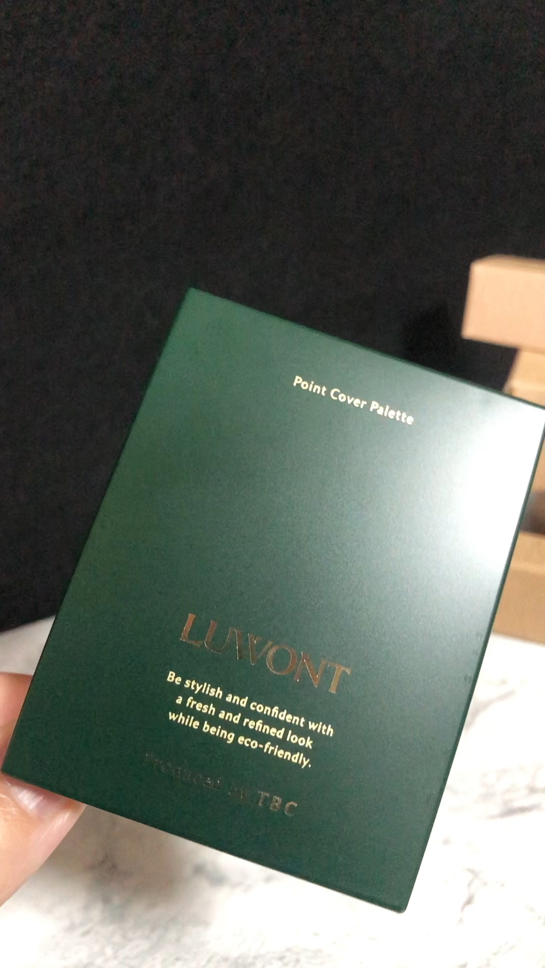 LUWONT ルオント ポイントカバーパレットのクチコミ「メンズメイクアイテムを使用した感想とかになります。

１つのパレットに３色あるので、顔のコンデ.....」（1枚目）