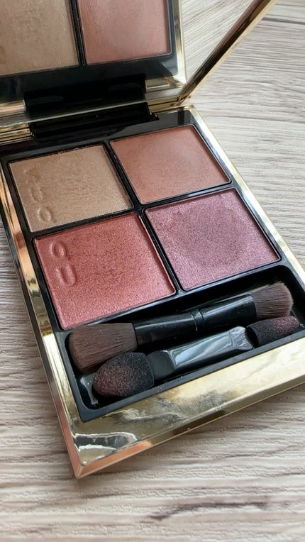 シグニチャー カラー アイズ/SUQQU/アイシャドウパレットの人気ショート動画