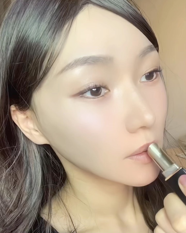 モイスチャー グレイズ リップスティック/SUQQU/口紅を使ったクチコミ（3枚目）