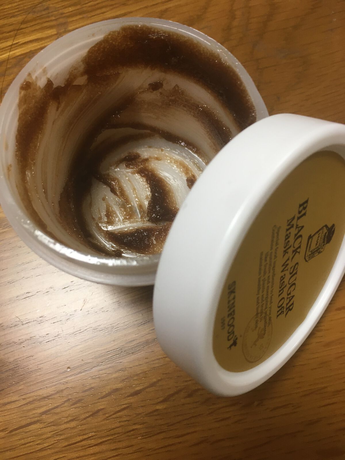 ブラックシュガーマスク ウォッシュオフ/SKINFOOD/洗い流すパック・マスクの人気ショート動画