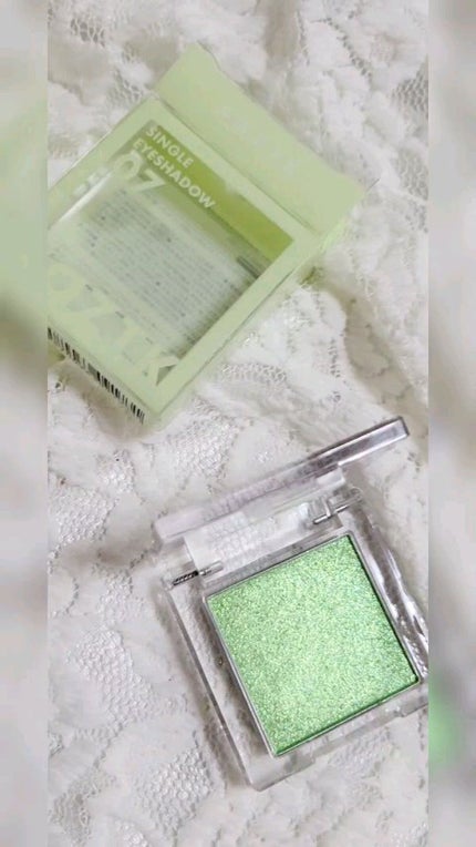 シングルアイシャドウ/aZTK/単色アイシャドウの人気ショート動画