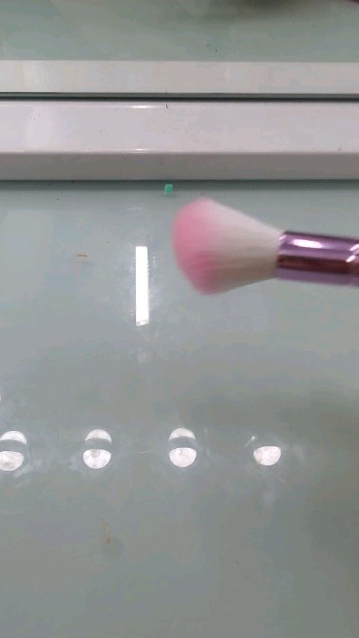 ハイライトブラシ/キャンメイク/メイクブラシの動画クチコミ1つ目