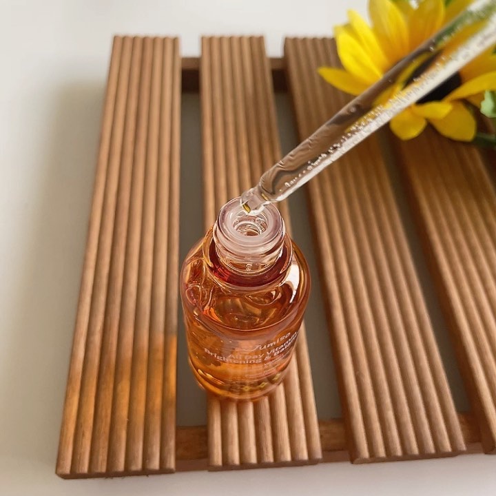 オールデイビタミンブライトニング＆バランシングフェイシャルセラム/JUMISO/美容液を使ったクチコミ（3枚目）