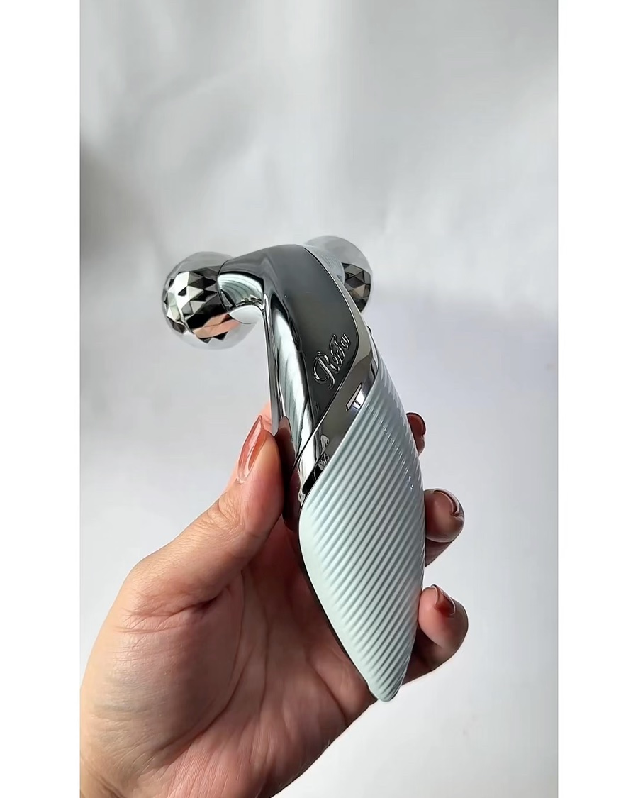 リファカラットリフト/ReFa/美顔器・マッサージを使ったクチコミ（3枚目）