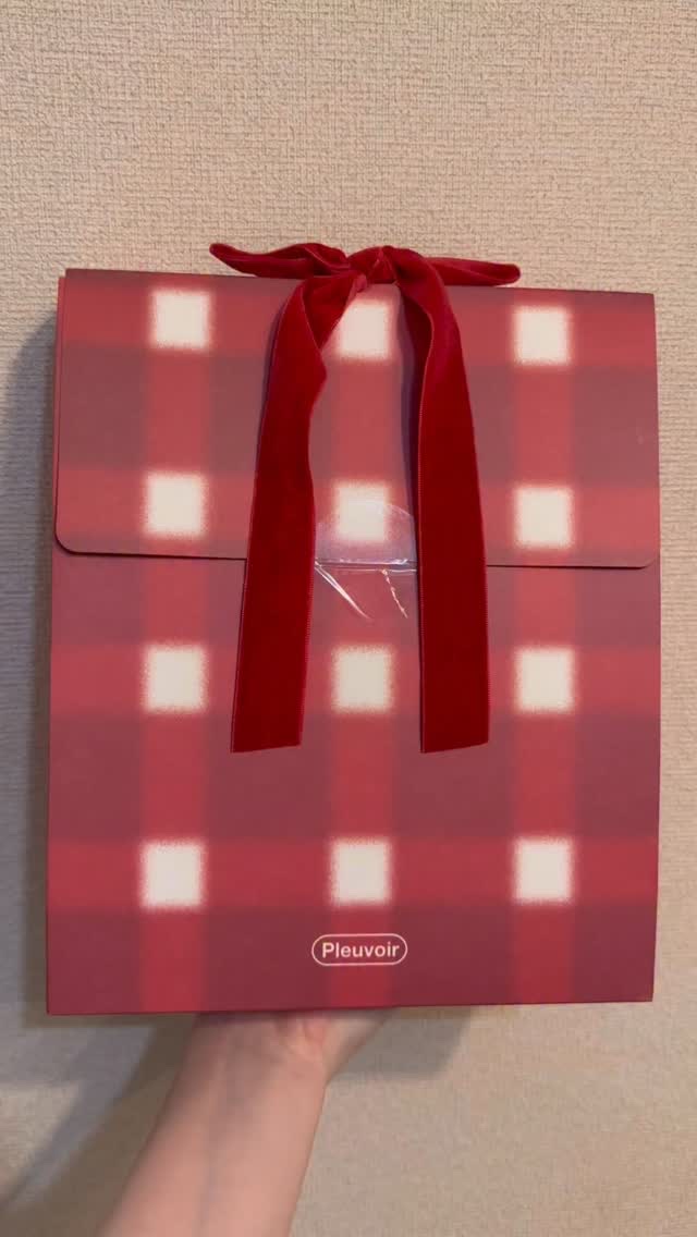 🤍PLEUVOIR

ボディクレンザー＆ボディローション（フローラルムスク）を使ってみたよ🫧✨

最近のお風呂、ほんっとに癒しタイムになってるんだけど…その理由がこれ！
 PLEUVOIRのフローラルムスクが、優しいお花の甘さとムスクの