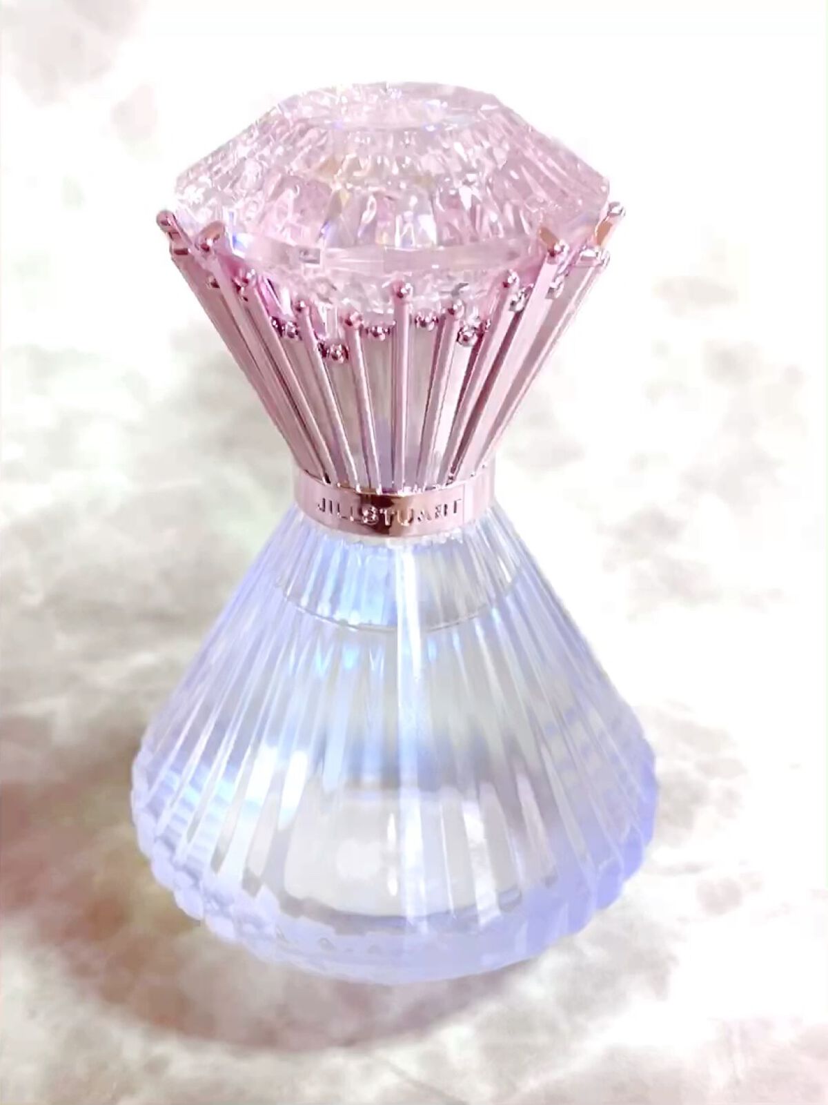 ブリリアントジュエル シアー オードトワレ/JILL STUART/香水(レディース)の動画クチコミ3つ目